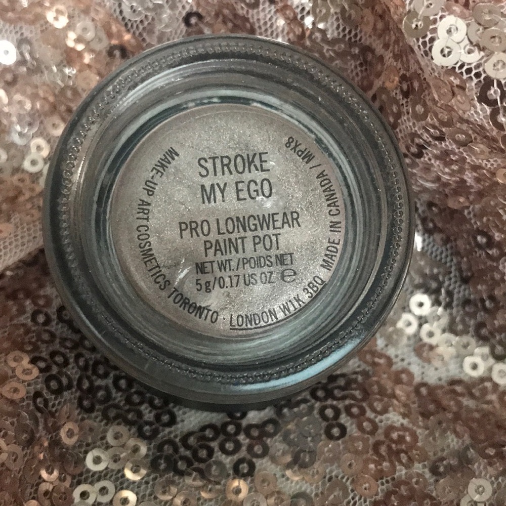 MAC *LE* Paint Pot 🌪